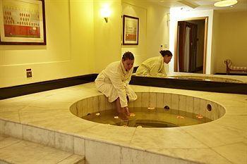 Club Mahindra White Meadows Hotel Manāli Екстериор снимка